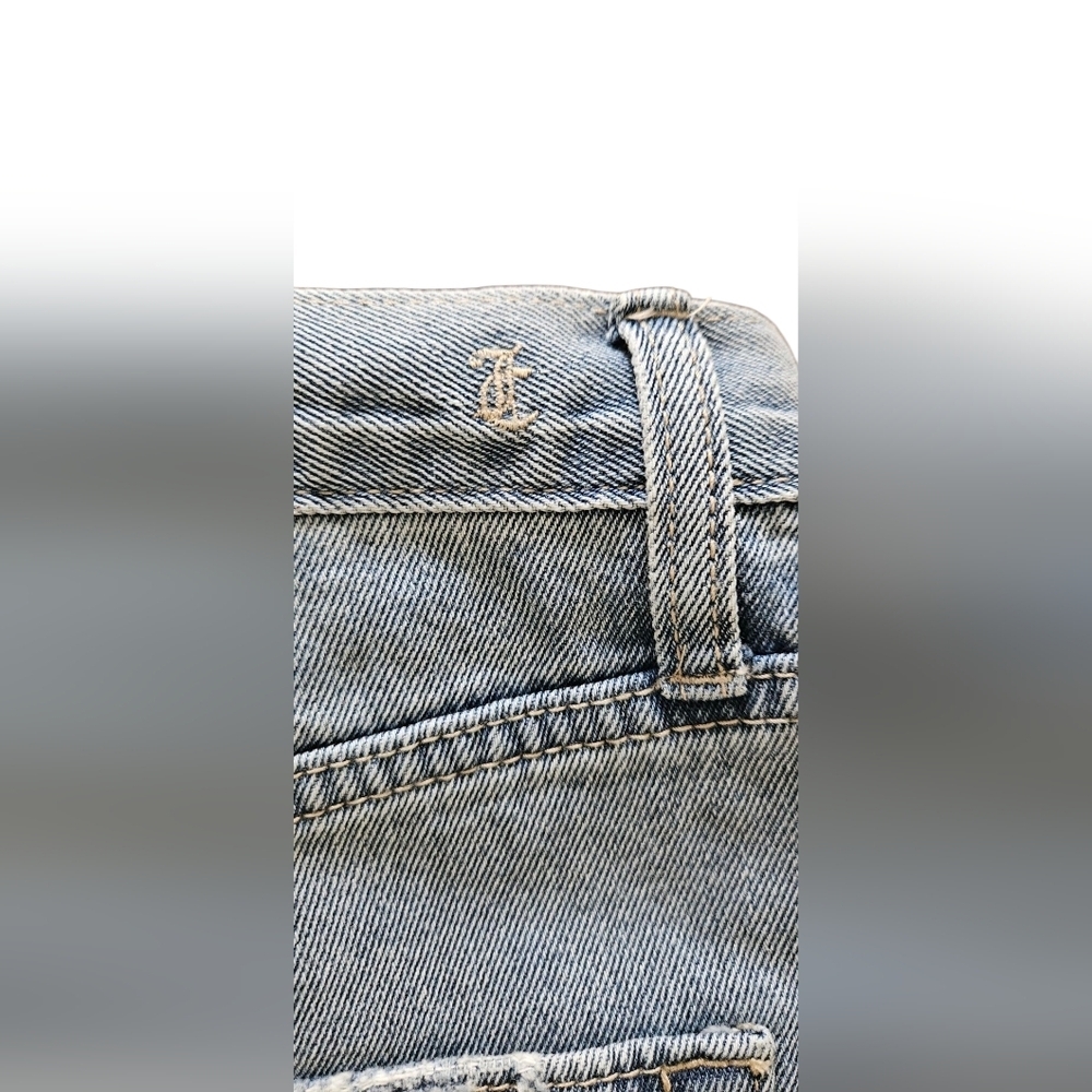 Juicy Couture Womens 26 Distressed Denim Shorts Cutoff Raw Hem NWT - Picture 8 of 8